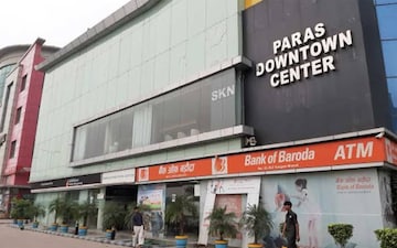Shop For Rent in Paras Downtown Center, Sector 53