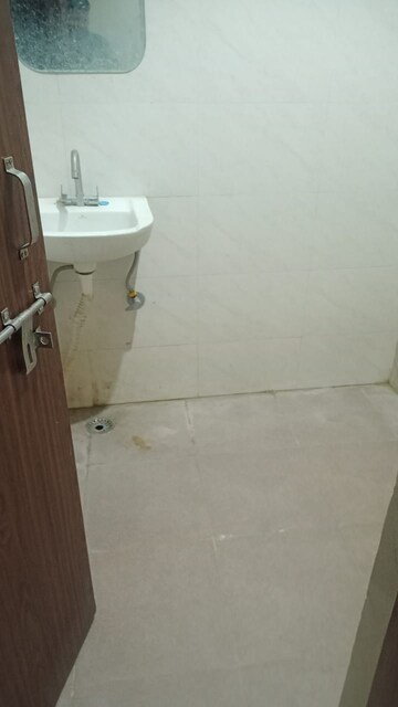 Bathroom in 1 RK Apartment at Sector 40 – for Rent