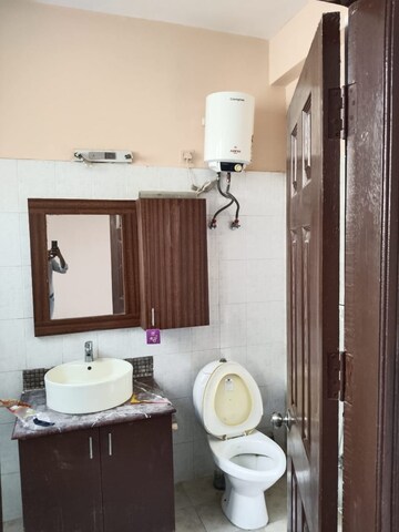 Bathroom in 3 BHK Builder Floor at SS The Lilac, Sector 49 – for Rent