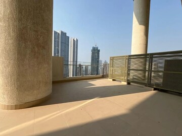 Room in 3 BHK Apartment at Indiabulls Sky Forest, Lower Parel – for Sale