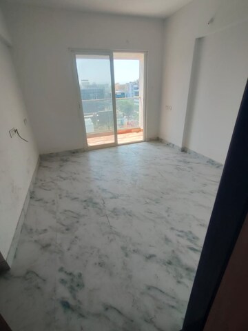 Room in 2 BHK Apartment at Pawar Riseonic, Mundhwa – for Sale