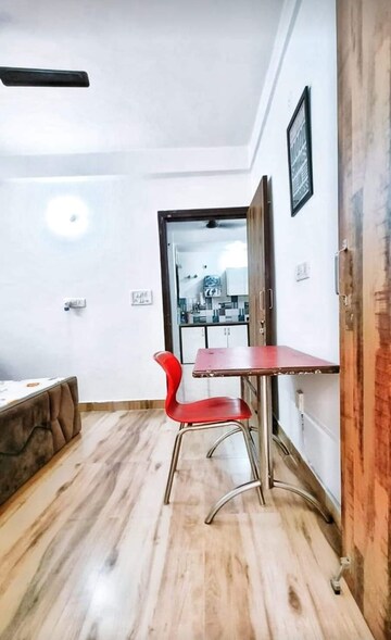 Furnished Amenities in 1 BHK Builder Floor at Saket – for Rent