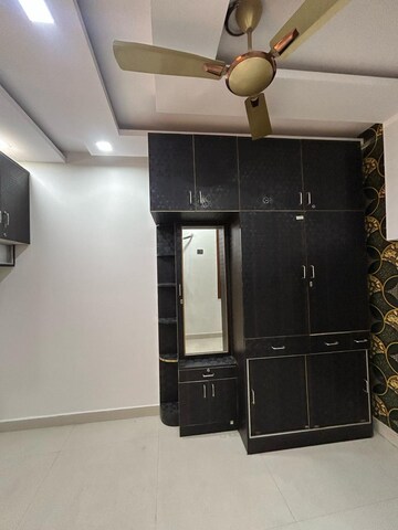 Furnished Amenities in 2 BHK Builder Floor at Govindpuri – for Sale