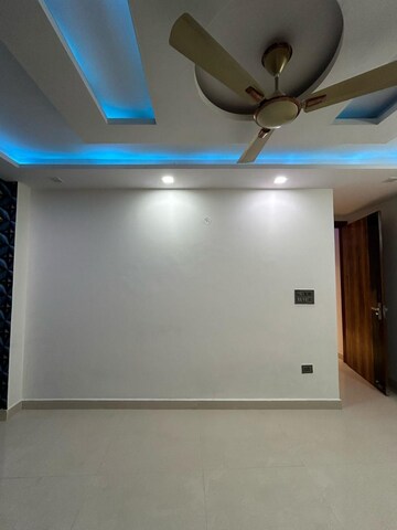 Room in 2 BHK Builder Floor at Govindpuri – for Sale
