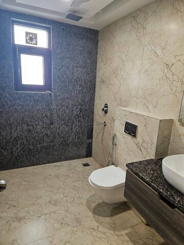 Bathroom in 2 BHK Builder Floor at Ansal Plaza Sector-23, Sector 23 – for Rent
