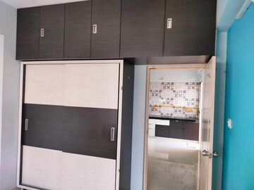 Room in 2 BHK Apartment at Krishna Heights Jagatpur, Jagatpur – for Rent