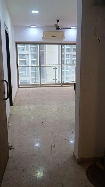 Room in 3 BHK Apartment at Lodha Primero, Mahalaxmi – for Sale