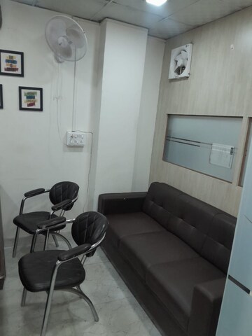 Master Bedroom in 2 BHK Builder Floor at Surendra Avenue 69, Sector 69 – for Rent