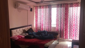 Living Room in 4 BHK Apartment at Satguru Apartments, Sector 52 – for Rent