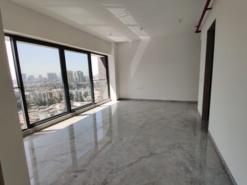 Room in 3 BHK Apartment at Viceroy Savana Phase 2, Kandivali East – for Rent