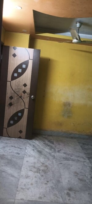 Room in 1 BHK Apartment at Keshtopur – for Sale