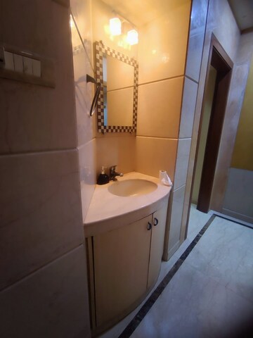Attached Bathroom in 3 BHK Apartment at Oberoi Seven, Goregaon East – for Rent