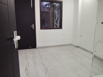 Bedroom in 2 BHK Builder Floor at Paschim Vihar – for Rent