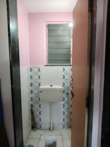 Bathroom in 4 BHK Apartment at Mantra Sky Homes, Magarpatta City – for Sale