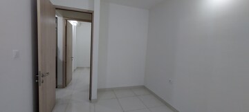 Room in 2.5 BHK Apartment at Nanded Kalashree, State Bank Nagar – for Sale