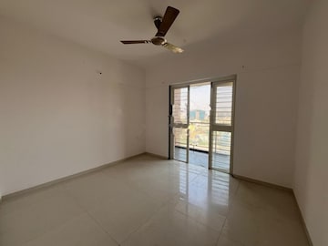 Room in 2.5 BHK Apartment at Shubh Mio Palazzo, Kharadi – for Rent