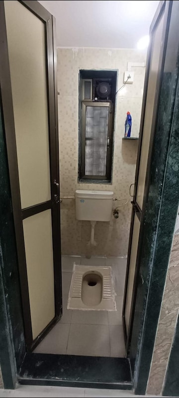 Bathroom in 1 BHK Apartment at Mahalaxmi CHS Worli, Worli – for Rent