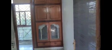 Furnished Amenities in 3 BHK Apartment at LG Employees CHS, Pi I And Ii Greater Noida – for Rent