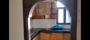Furnished Amenities in 3 BHK Apartment at LG Employees CHS, Pi I And Ii Greater Noida – for Rent