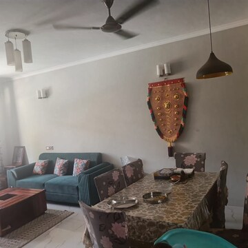 Team Area in 3 BHK Builder Floor at Uppal Southend, Sector 49 – for Rent