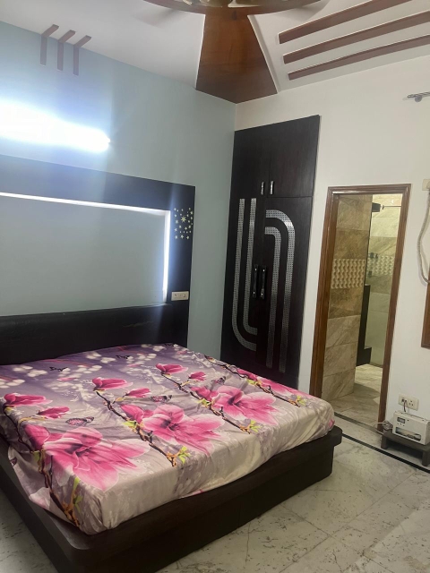 6+ BHK + Extra Room Independent House For Sale in RWA Apartments Sector 40