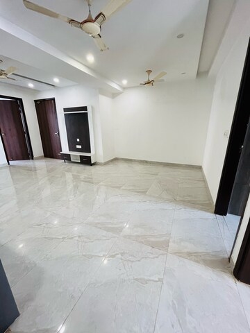 Room in 3 BHK Apartment at CRD Golden Castle, High Ground – for Sale