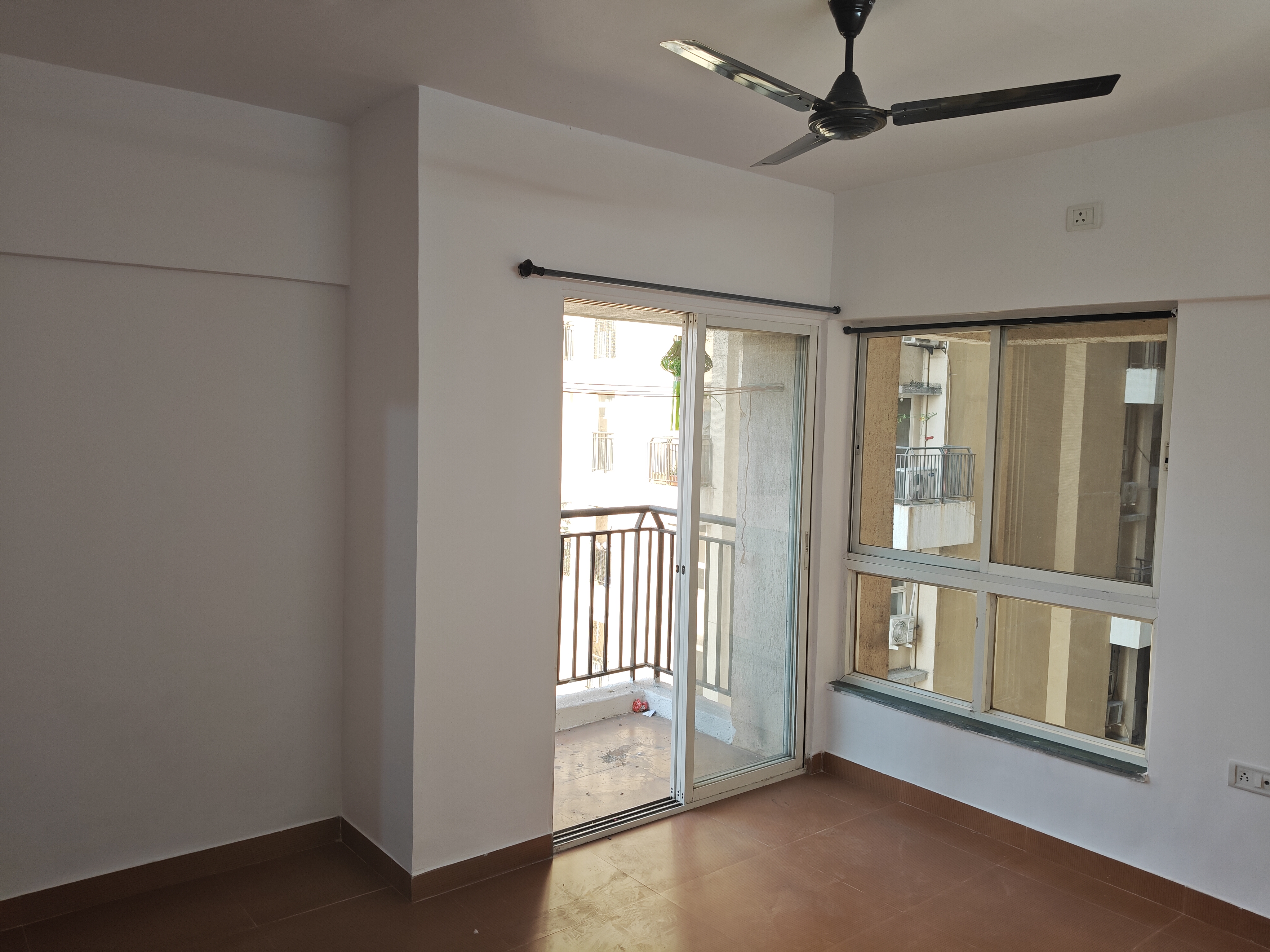 2 BHK Apartment For Sale in DB Realty Orchid Ozone