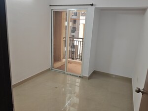 Room in 2 BHK Apartment at DB Realty Orchid Ozone, Dahisar East – for Sale