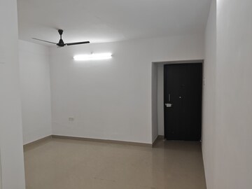 Room in 2 BHK Apartment at DB Realty Orchid Ozone, Dahisar East – for Sale