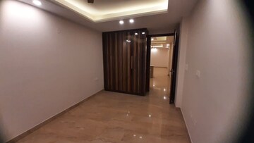 Room in 3 BHK Builder Floor at Saket – for Rent
