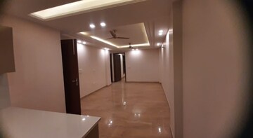 Room in 3 BHK Builder Floor at Saket – for Rent