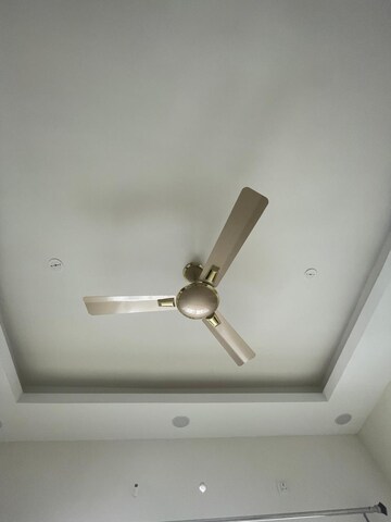 Furnished Amenities in 2.5 BHK Apartment at Kokapet – for Rent