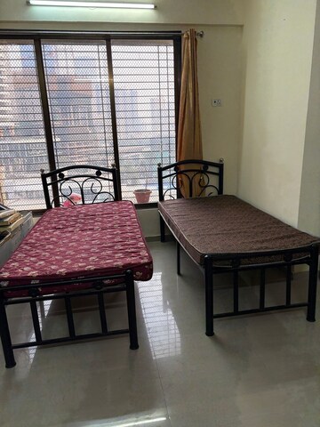 Room in  Pg at Worli Naka – for Rent