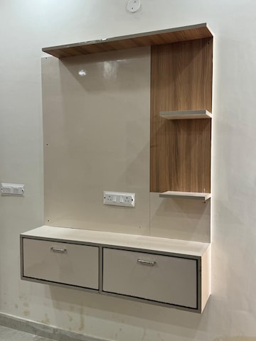 Furnished Amenities in 3 BHK Builder Floor at High Ground – for Sale
