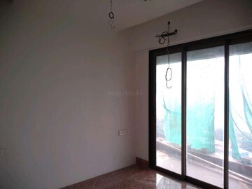 Room in 1.5 BHK Apartment at Neumec Shreeji Towers, Wadala East – for Sale