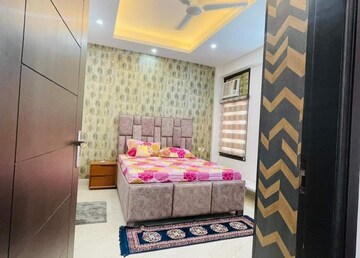Bedroom in 3 BHK Builder Floor at Saket – for Rent