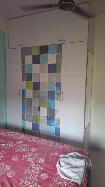 Room in 2 BHK Apartment at New Mahada Colony, Goregaon East – for Rent