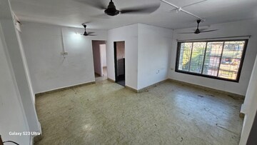 Room in 2 BHK Apartment at Hill Garden, Manpada – for Rent