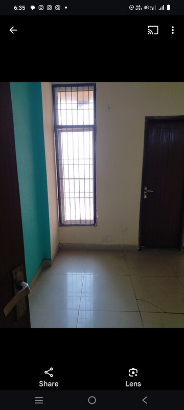 Room in 1 BHK Apartment at Gulmohar Estate, Pi Greater Noida – for Sale