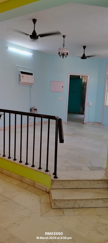 Balcony in 2 BHK Builder Floor at Arcade 48, Sector 48 – for Rent