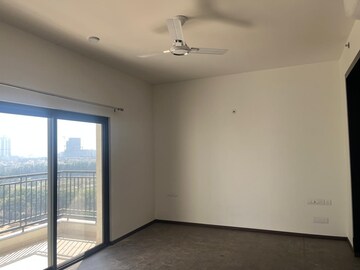 Room in 4 BHK Builder Floor at Sushant Lok 2, Sector 57 – for Rent