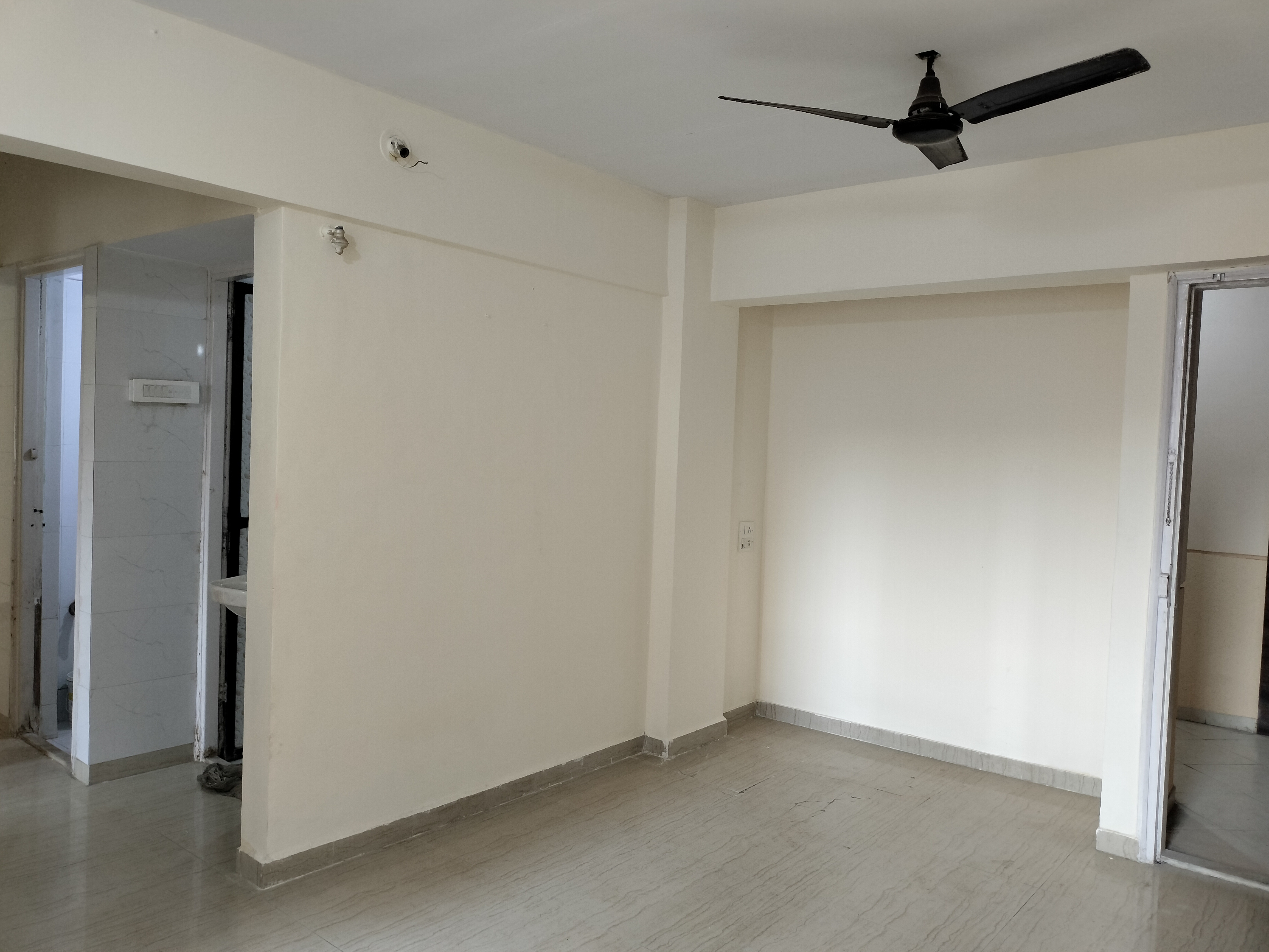 1 BHK 400 Sq.Ft. Apartment in Raunak Unnathi Woods