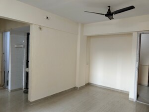1 BHK Apartment For Sale in Raunak Unnathi Woods, Ghodbunder Road