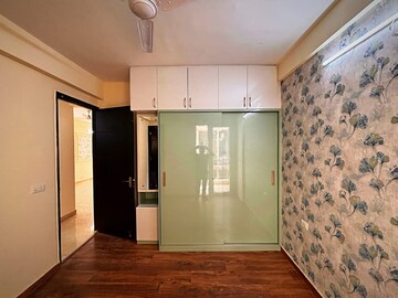 Room in 3 BHK Builder Floor at Signature Global Park, Sohna Sector 36 – for Rent