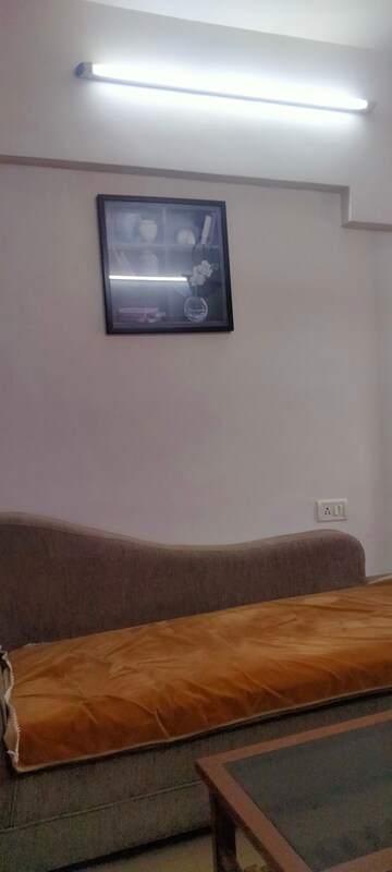 Furnished Amenities in 2 BHK Apartment at Gokul Nagari 1, Kandivali East – for Rent