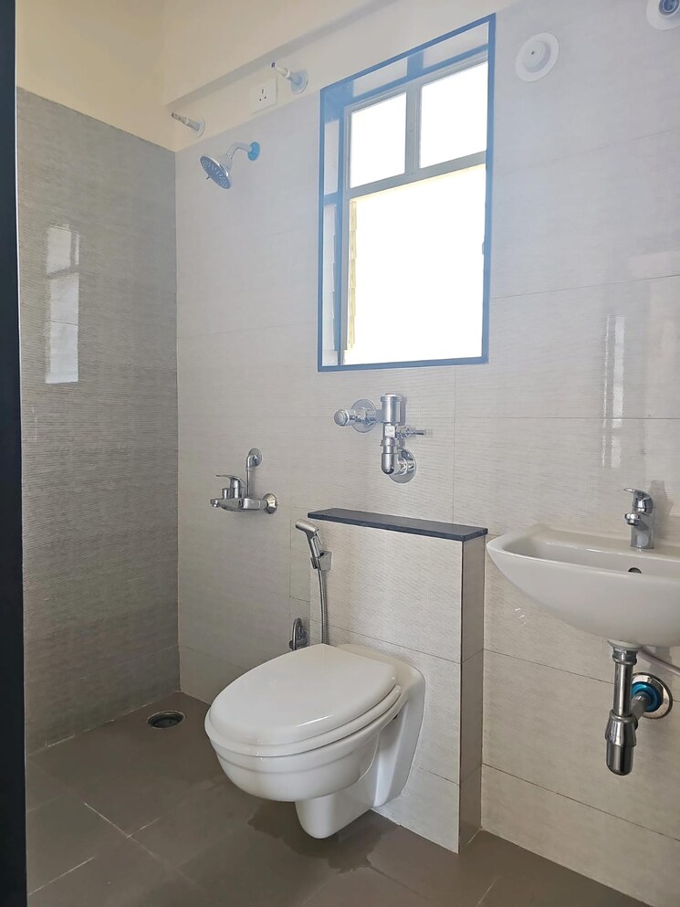 Bathroom, nyati-elan-west-2 2 Bedroom 624 Sq.Ft. Apartment In Wagholi Pune 8396328