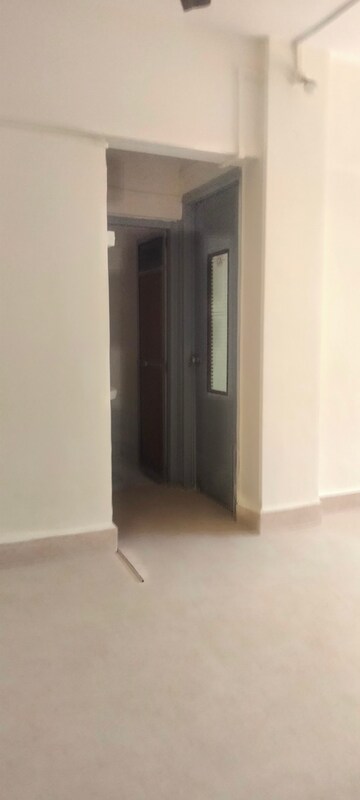 Room in 2 BHK Apartment at Tower 1B Dheeraj Enclave Chs Ltd, Borivali East – for Rent