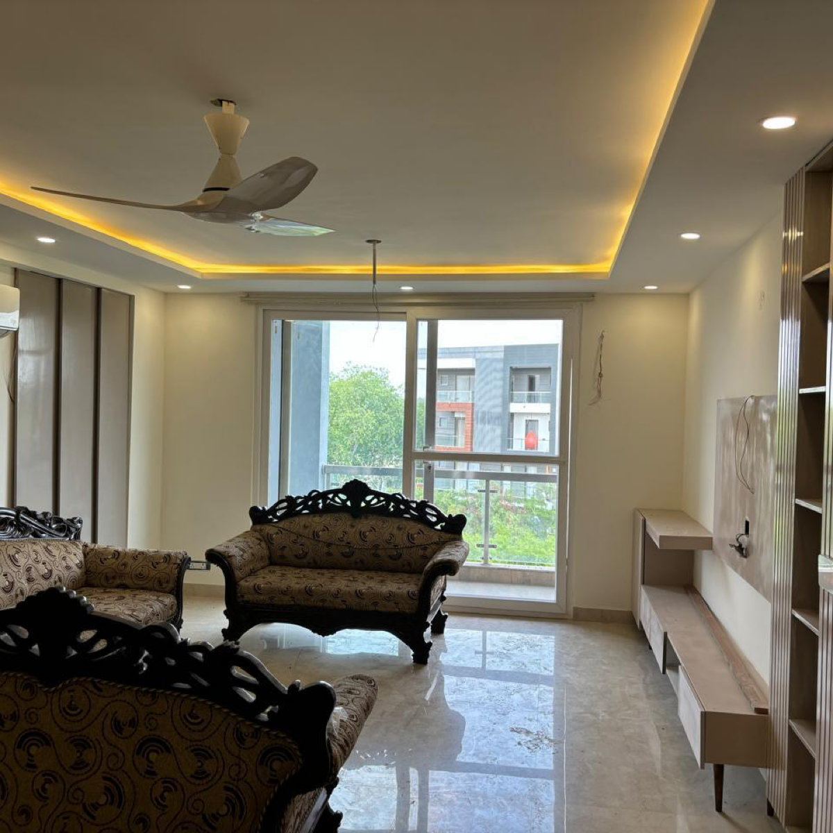 4 BHK + Servant Room 3600 Sq.Ft. Builder Floor in DLF Pink Town House
