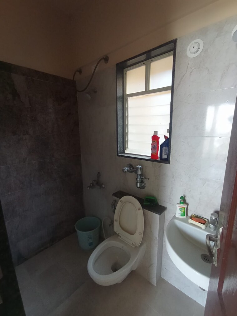 Bathroom, nyati-elan 2 Bedroom 560 Sq.Ft. Apartment In Wagholi Pune 8396392