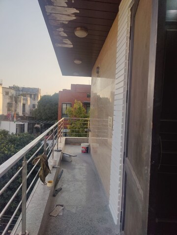 Balcony in 3 BHK Builder Floor at Defence Colony – for Rent